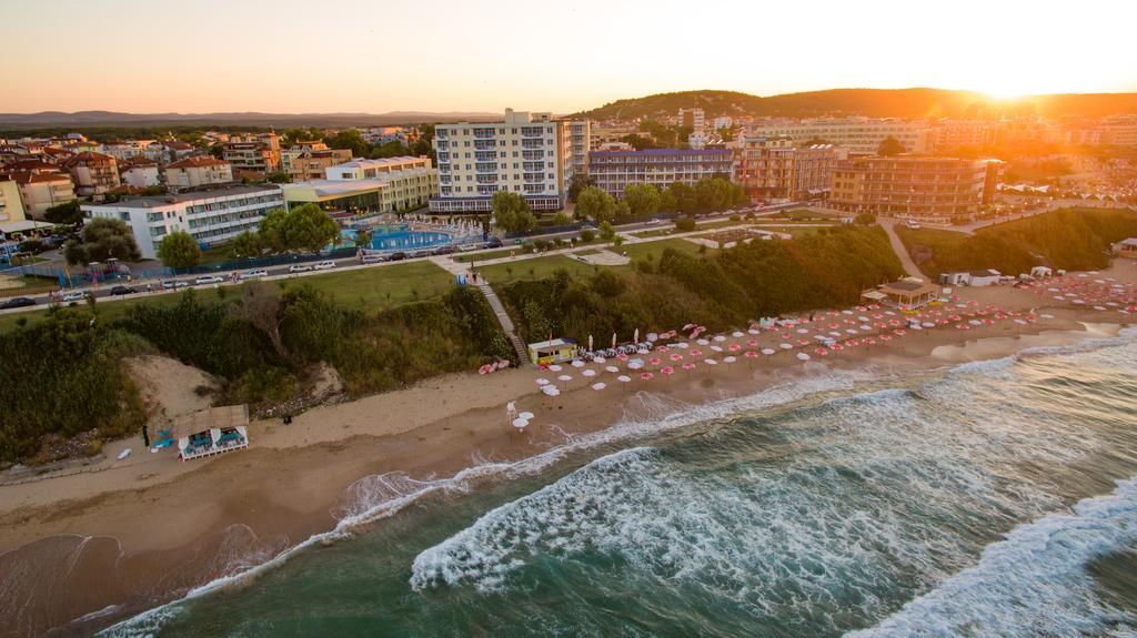 Hotel Perla Beach Club Primorsko Extérieur photo