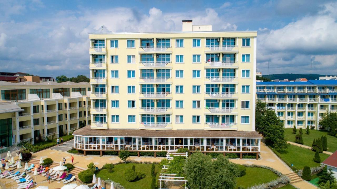 Hotel Perla Beach Club Primorsko Extérieur photo
