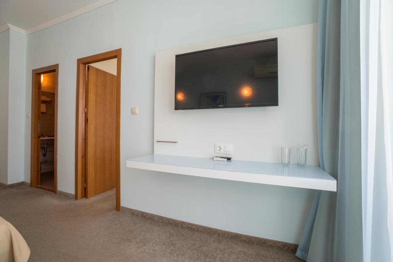 Hotel Perla Beach Club Primorsko Extérieur photo