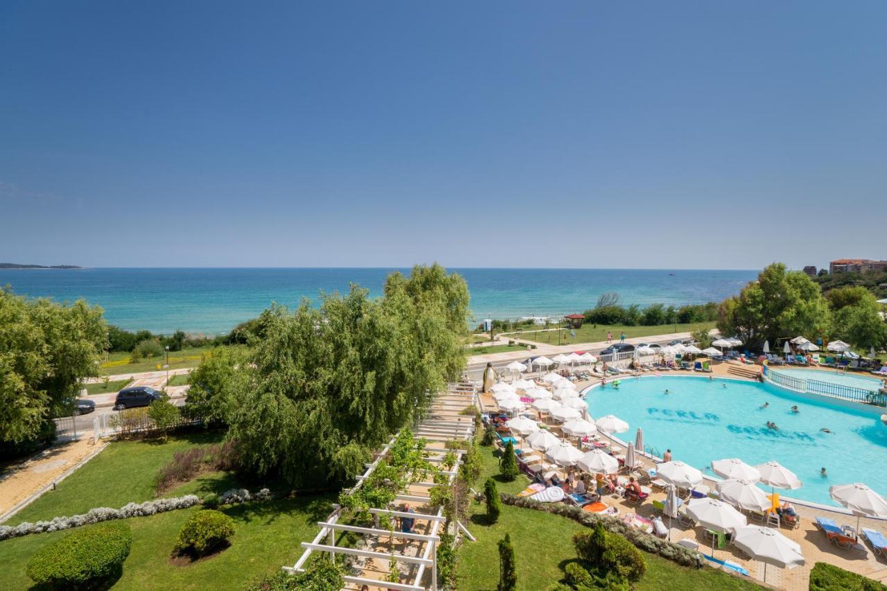 Hotel Perla Beach Club Primorsko Extérieur photo