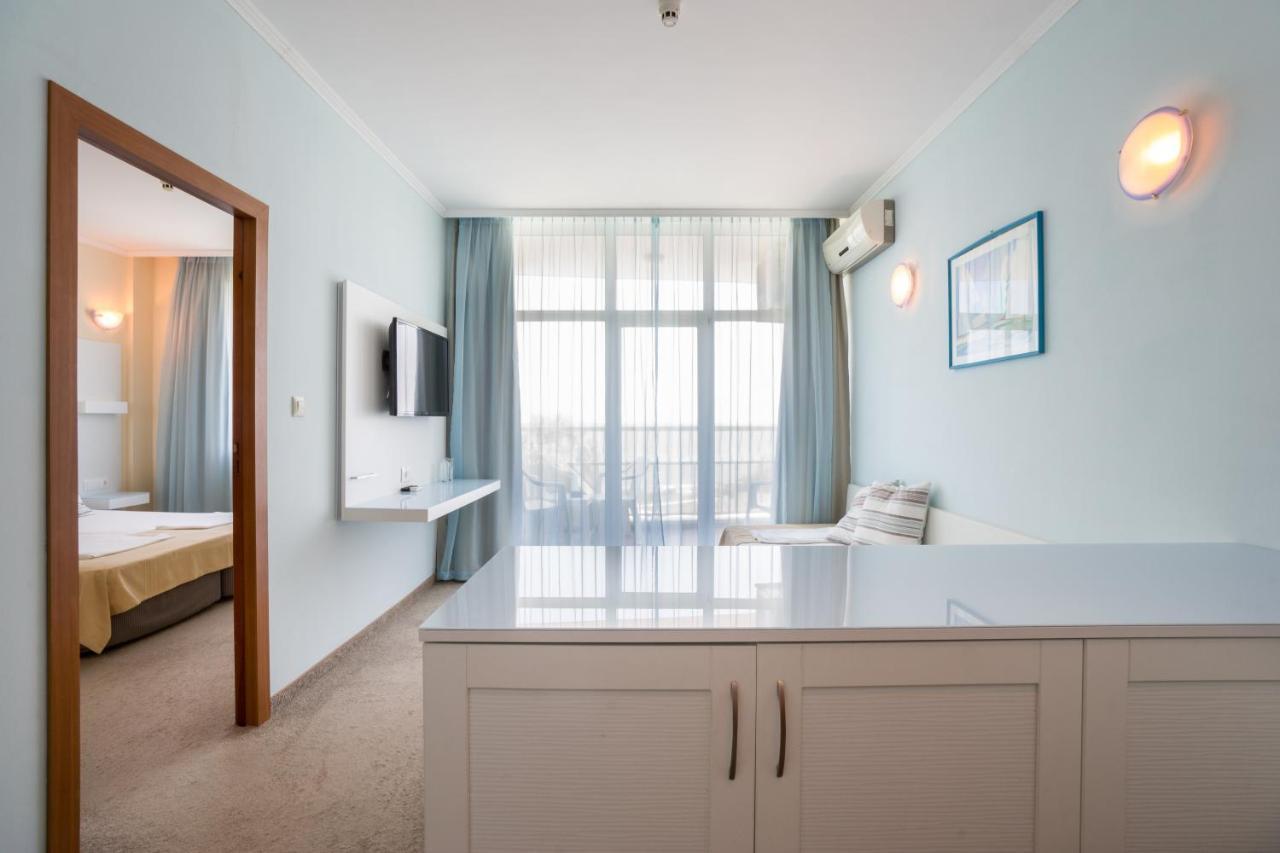 Hotel Perla Beach Club Primorsko Extérieur photo
