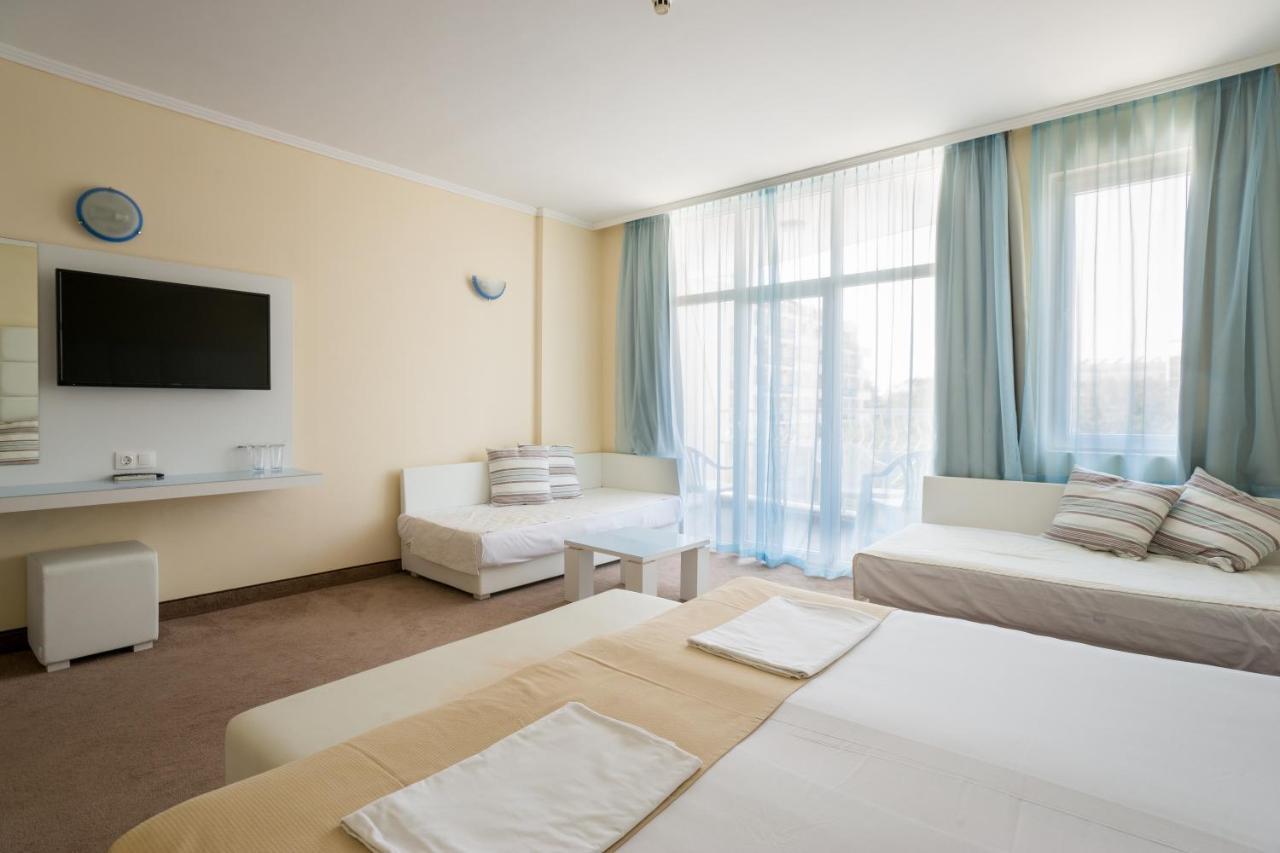 Hotel Perla Beach Club Primorsko Extérieur photo