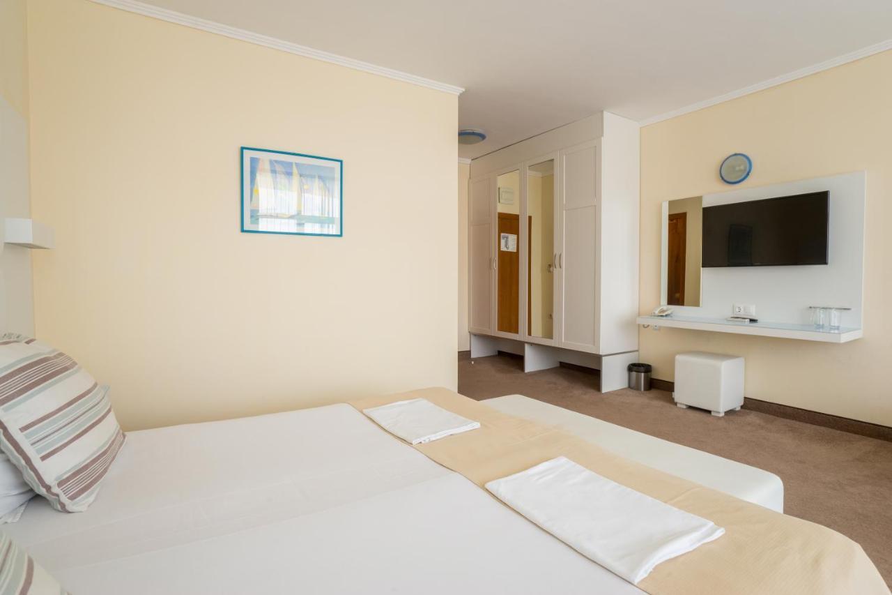Hotel Perla Beach Club Primorsko Extérieur photo